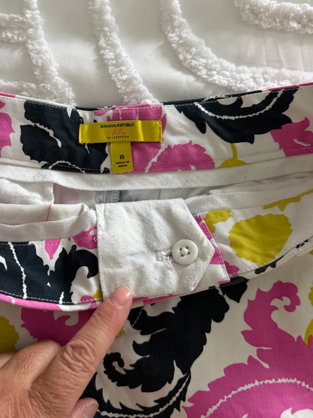 Banana Republic Pink Black Yellow Scroll-Print Bermuda Shorts - Picture 4 of 11